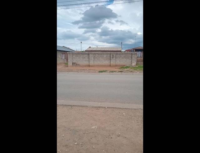 2 BEDROOM HOUSE FOR SALE IN ROCKLANDS